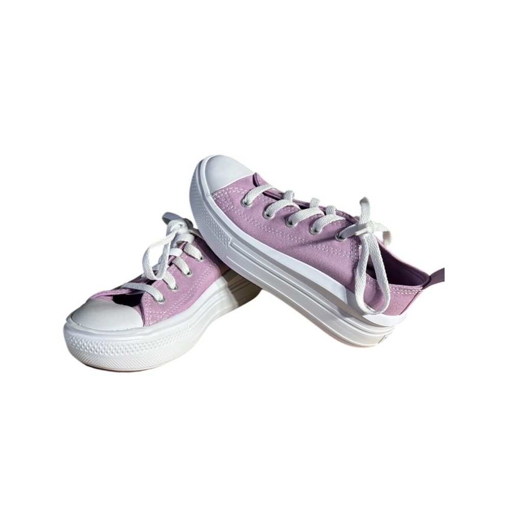 Converse Kids Girls SZ 1 Lilac Purple Canvas Platform Sneakers w/ White Sole NIB